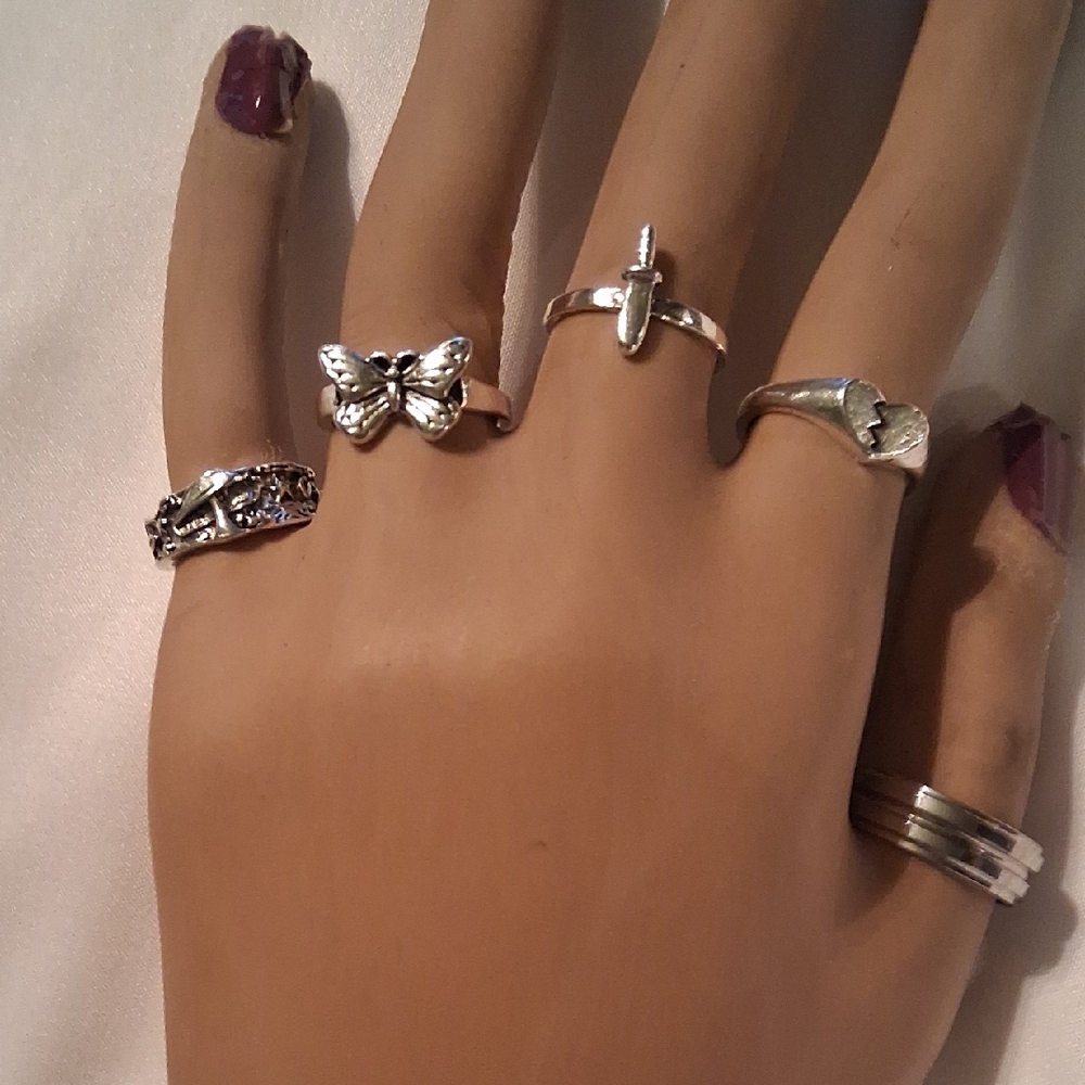 Chic Silver Butterfly and Heart Ring Set